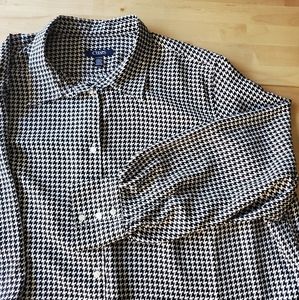 Flowy Houndstooth Collared Button-Down